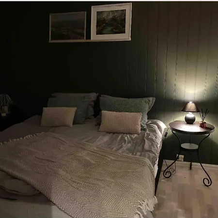 4 Bed - Sleeps 11 - Pets - Parking - Wifi * Mandal