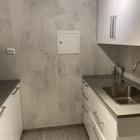Villa 4 Bed - Sleeps 11 - Pets - Parking - Wifi *
